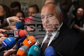 Народно събрание - кулоари - Бойко Борисов - брифинг