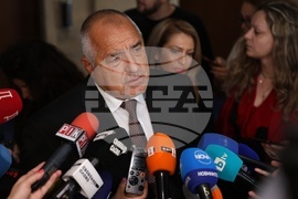 Народно събрание - кулоари - Бойко Борисов - брифинг