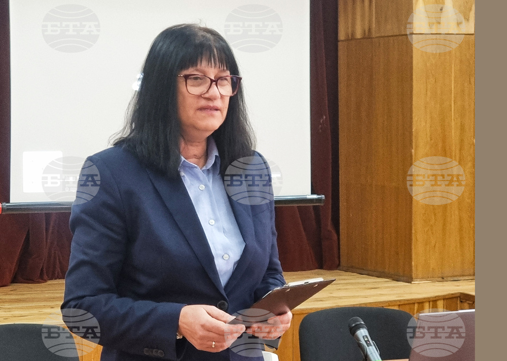 Нормално ще започне новата учебната година в Община Брезник, въпреки обявения воден режим и частичното бедствено положение в града