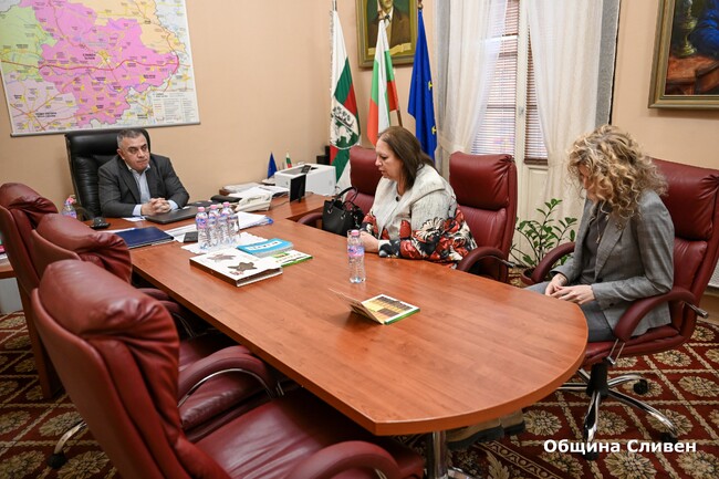 Кметът на Сливен Стефан Радев се срещна с ръководството на Държавна агенция за закрила на детето