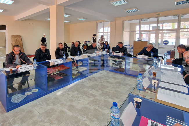 Изготвянето на техническа документация, необходима за рехабилитация на път, одобриха общинските съветници в Антоново