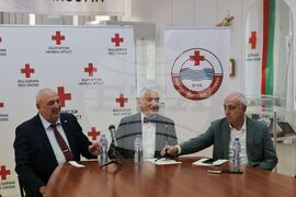 Български Червен кръст - 60 години от създаването на Водноспасителната служба