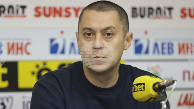 Българската федерация по вдигане на тежести е в сериозна управленска и финансова криза, съобщиха членове на Управителния съвет