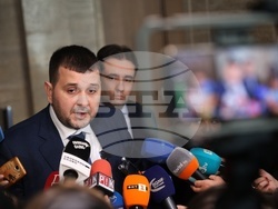 Народно събрание - кулоари - Йордан Иванов - брифинг