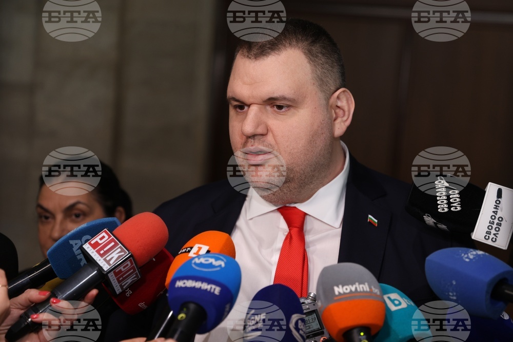 Народно събрание - кулоари - Делян Пеевски - брифинг