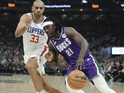 Clippers Bucks Basketball