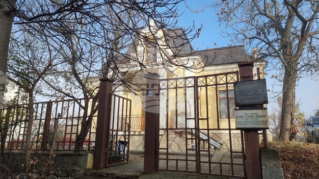 Изложба „Накити през вековете“ бе открита днес в музея в Оряхово