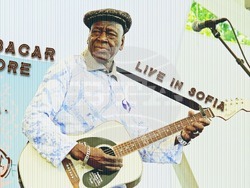 Малийският блусмен Бубакар Траоре ще изнесе концерт в София на 30 ноември. Снимка: организатори
