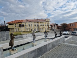 Мирково - сграда на Община Мирково - коледна украса