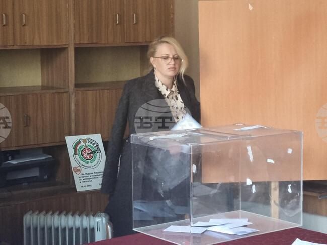 Общинските съветници в Бобошево преизбраха председателя си Лариса Каменова