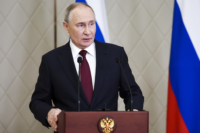 Путин каза на Ердоган в телефонен разговор, че иска офанзивата на бунтовниците в Сирия да приключи бързо