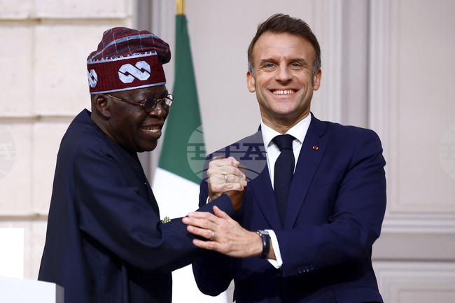НАН: Нигерийският президент приключи по-рано от планираното годишния си отпуск