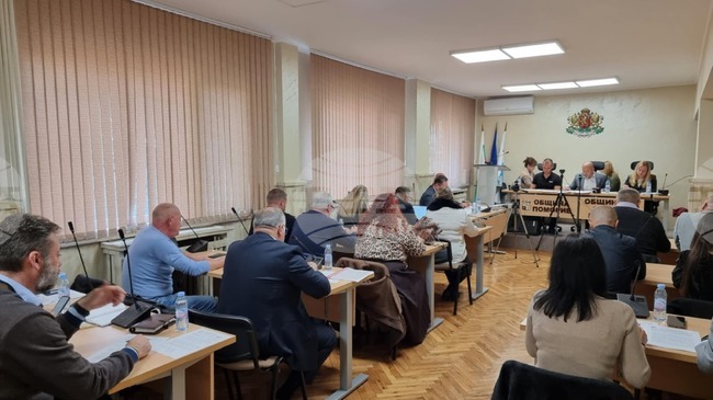 Общински съветници от Поморие настояват за прекратяване на правомощията на кмета на с. Бата и провеждане на частични избори