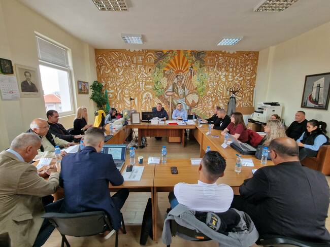 Проблемът с градския транспорт в Перущица ще бъде решен до една година, каза зам.-кметът Елена Янкулова