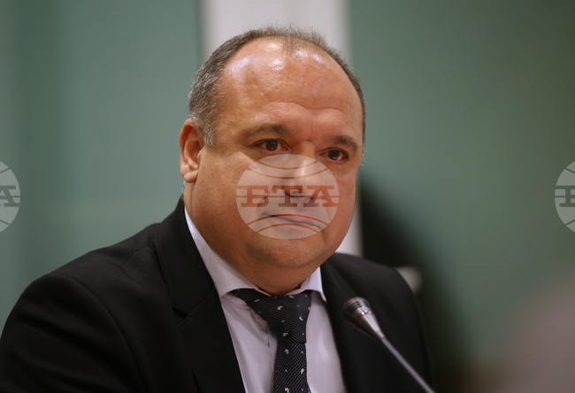 Environment Minister: Overall Solution to Water Shortages Lies in Improving Network Efficiency