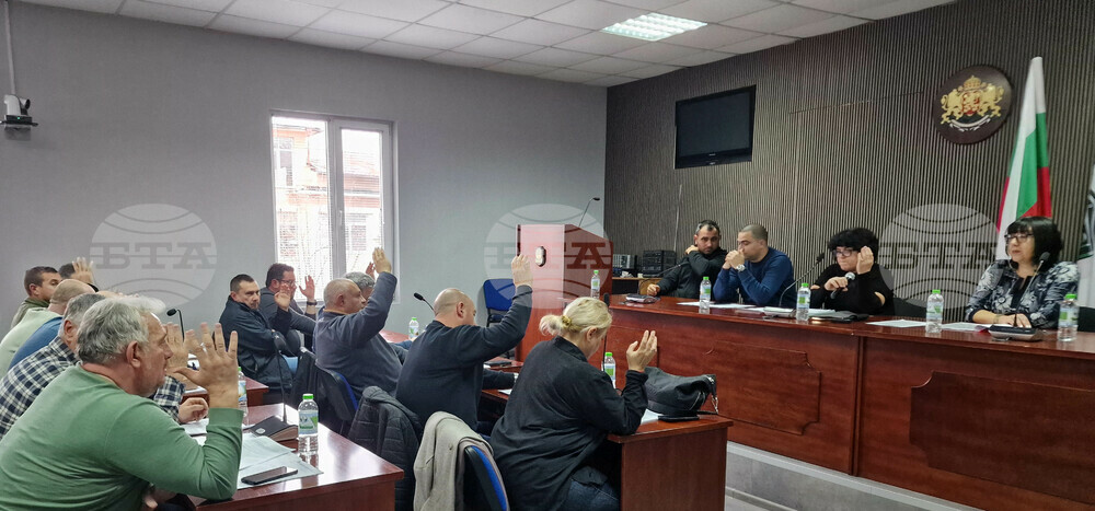 Общинските съветници в Омуртаг приеха план-сметката за чистотата, запазвайки размера на таксата за битови отпадъци