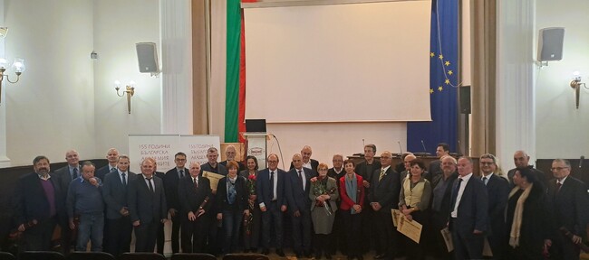Новоизбраните академици и член-кореспонденти на Българската академия на науките получиха дипломите си