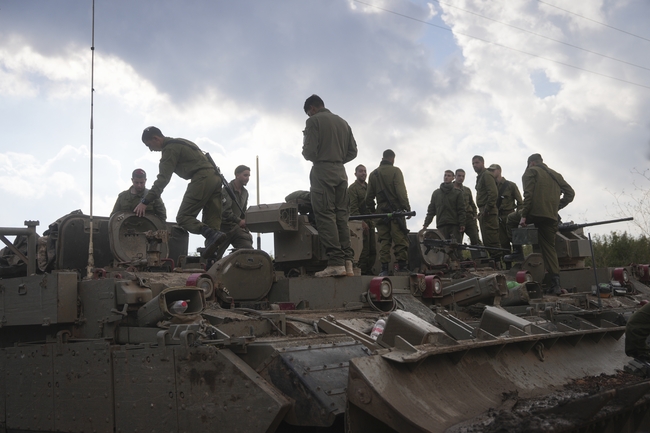 Израелската армия обяви, че е атакувала военни автомобили в близост до военна инфраструктура на "Хизбула" в долината Бекаа