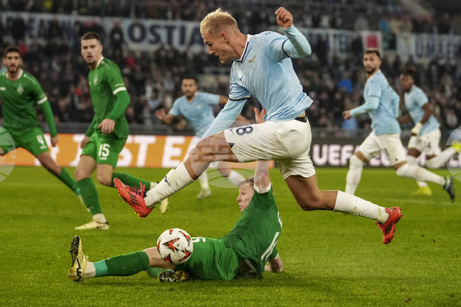 Крилото на Лацио Густав Исаксен: "За мен това беше дузпа"