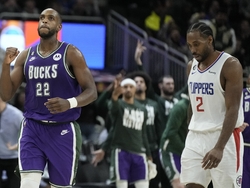 Clippers Bucks Basketball