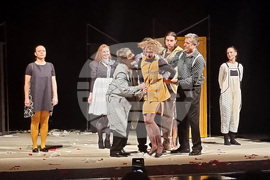 Северна Македония - „Гимнастика за бременни" - спектакъл