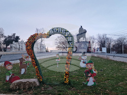 Исперих - коледна елха - подготовка