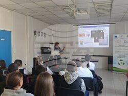 Сред гостите имало ученици, студенти, учени и преподаватели, и представители на индустрията.