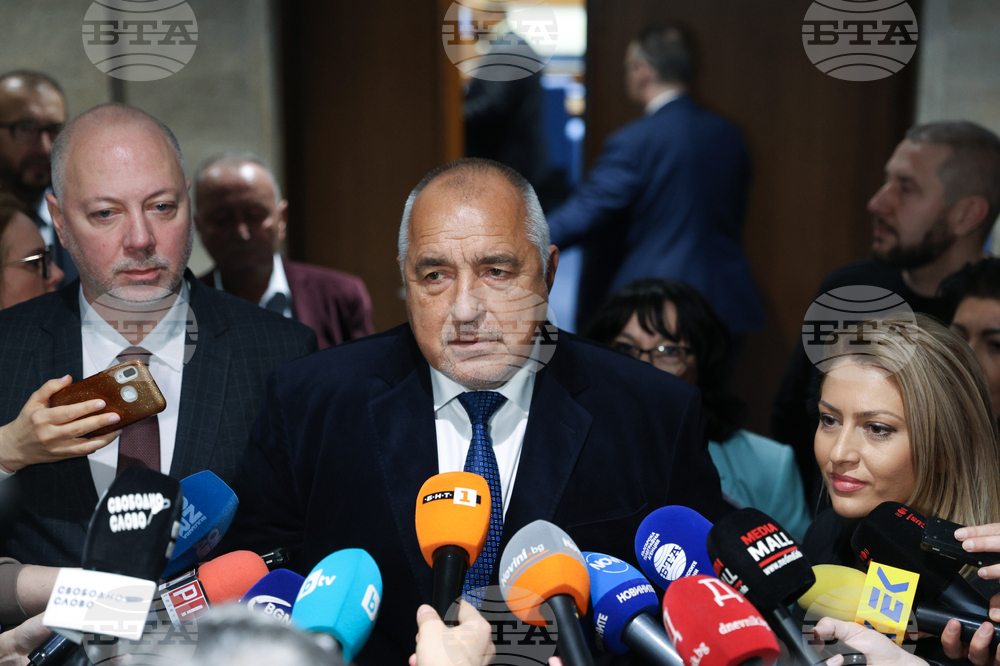 Народно събрание - кулоари - Бойко Борисов - брифинг