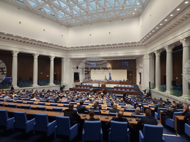 Parliament Scheduled to Hear Caretaker PM Glavchev, Three Ministers 