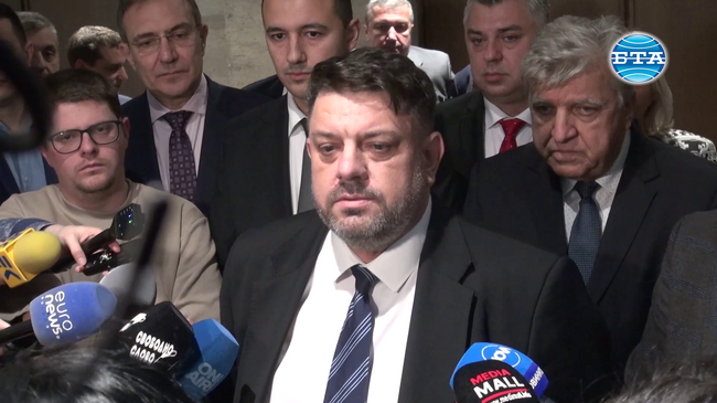 Оптимист съм, че до края на деня ще има избран председател на 51-вото Народно събрание, каза Атанас Зафиров