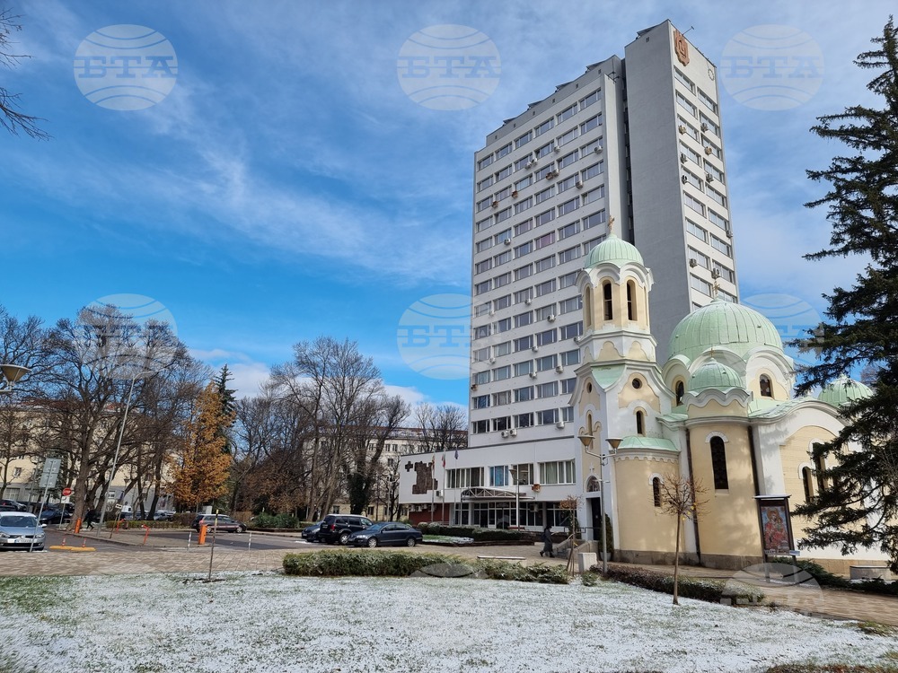 Община Перник обяви обществена поръчка за модернизиране на уличното осветление в шест квартала и три села