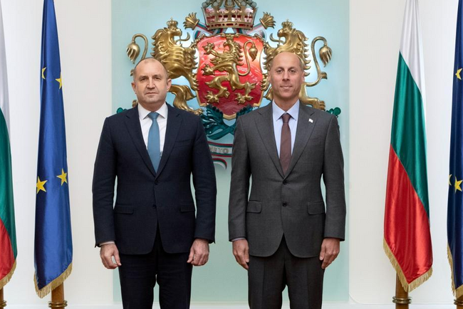 Грузинският посланик в България обяви, че подава оставка и изрази подкрепа за протестиращите в Грузия