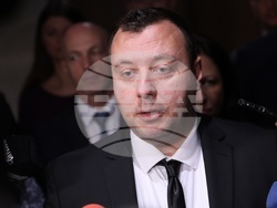 Народно събрание - кулоари - Петър Петров - брифинг