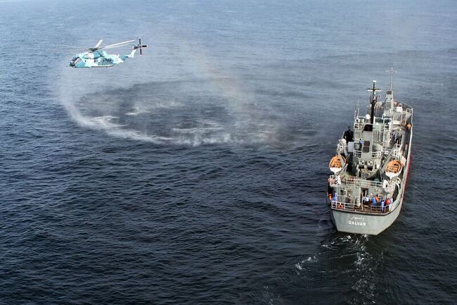 ИРНА: Иран може да строи ескадрени миноносци и подводници, каза ирански контраадмирал