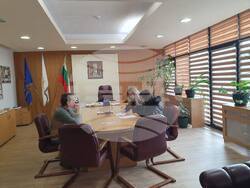 Зам.-председателят на ОбС Благоевград, Кирил Ваклинов, подписа приемо-предавателен протокол и върна 2 бр. флаш-памет /оригинал/, съдържащи подписка за провеждане на местен референдум 