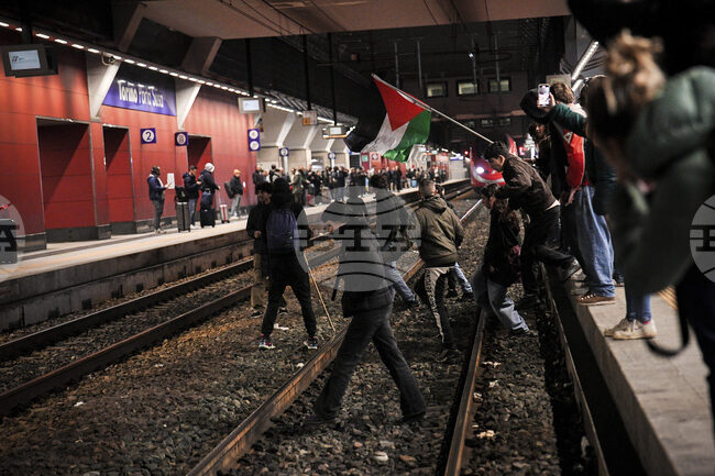 Обща 24-часова стачка заради недоволство от проектобюджета блокира Италия 