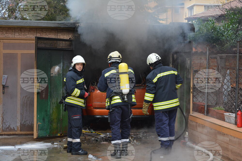 Хасково - пожар - автомобил