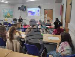 Училище „Д-р Петър Берон“ в Рединг, Великобритания, се включи в инициативата „Ден на четенето“ 