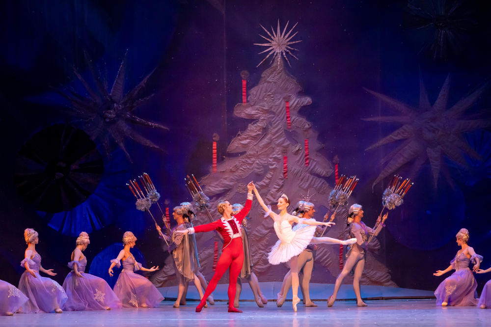 Балетът на Софийската опера представя „Лешникотрошачката“ от Чайковски в Салерно, Италия