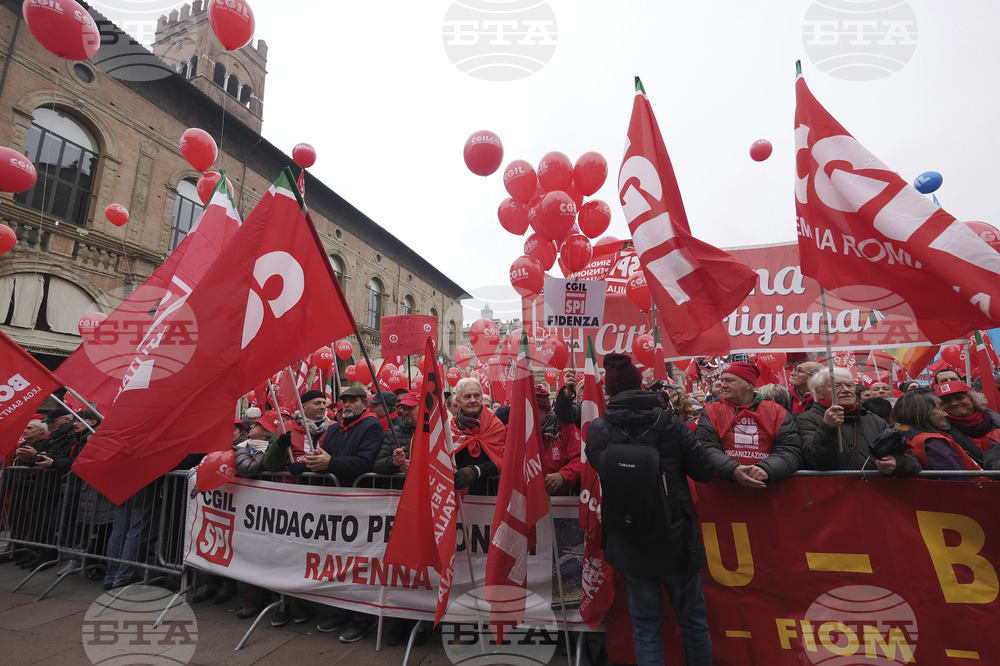Транспортът в Италия е затруднен от общонационална антиправителствена стачка 