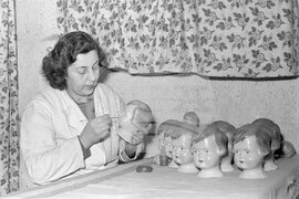 В света на играчките