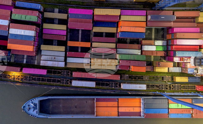 Бизнес доверието в Германия неочаквано се понижава през декември, отчита институтът „Ифо“