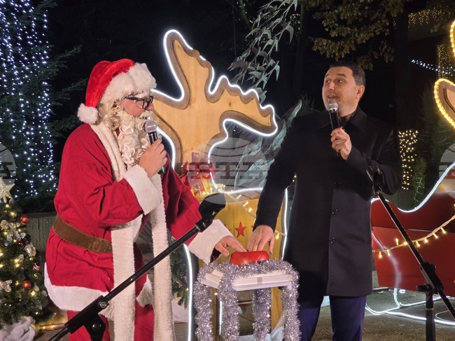 Генерал Тошево - запалване на светлини - Коледна украса