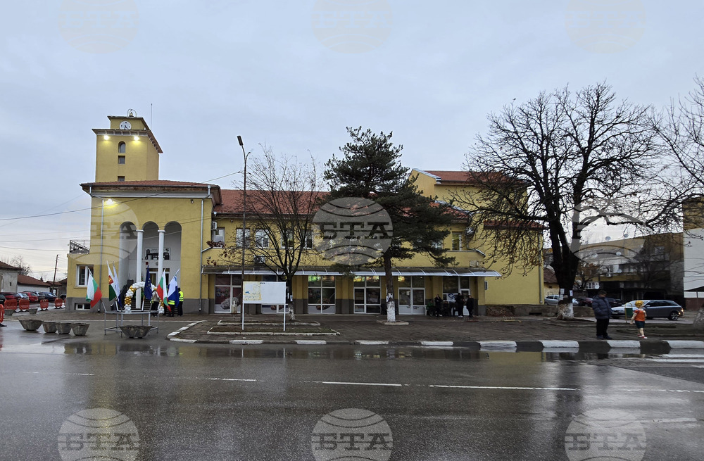 Село Гложене – Илияна Йотова - читалище - 125 години