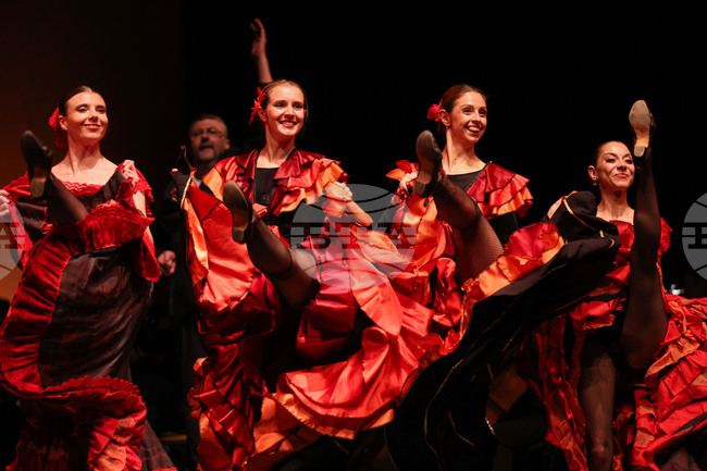 Бургас - Държавна Опера - "Любов, шампанско и кан-кан"