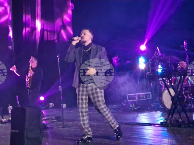 Графа изправи на крака публиката си на концерта в Смолян