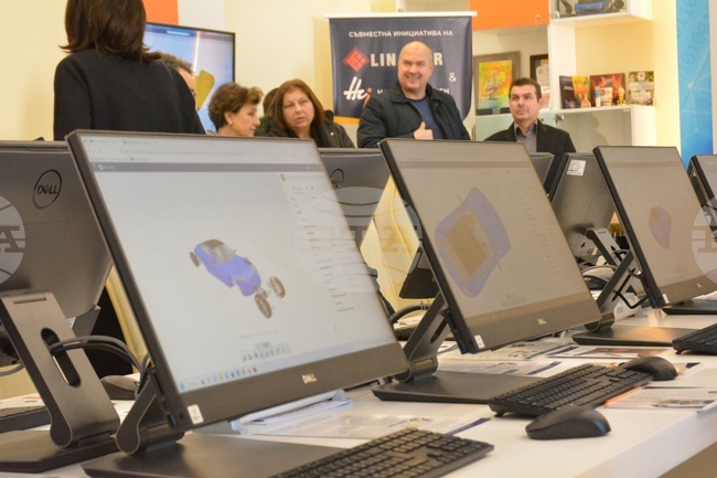 Русе - университет - лаборатория - откриване