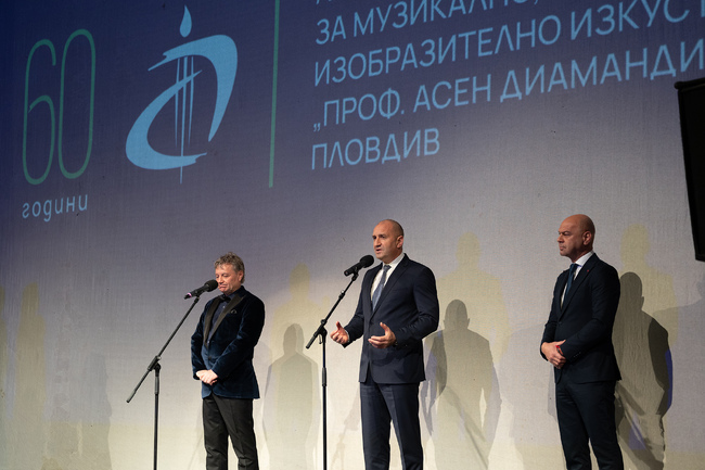 Президентът Радев: Българската култура създава морални ценности и спойката в обществото ни