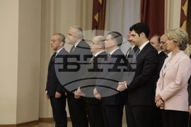 Румен Радев - служебно правителство