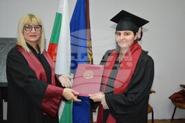 Хасково - Регионален център за дистанционно обучение към УНСС - дипломиране